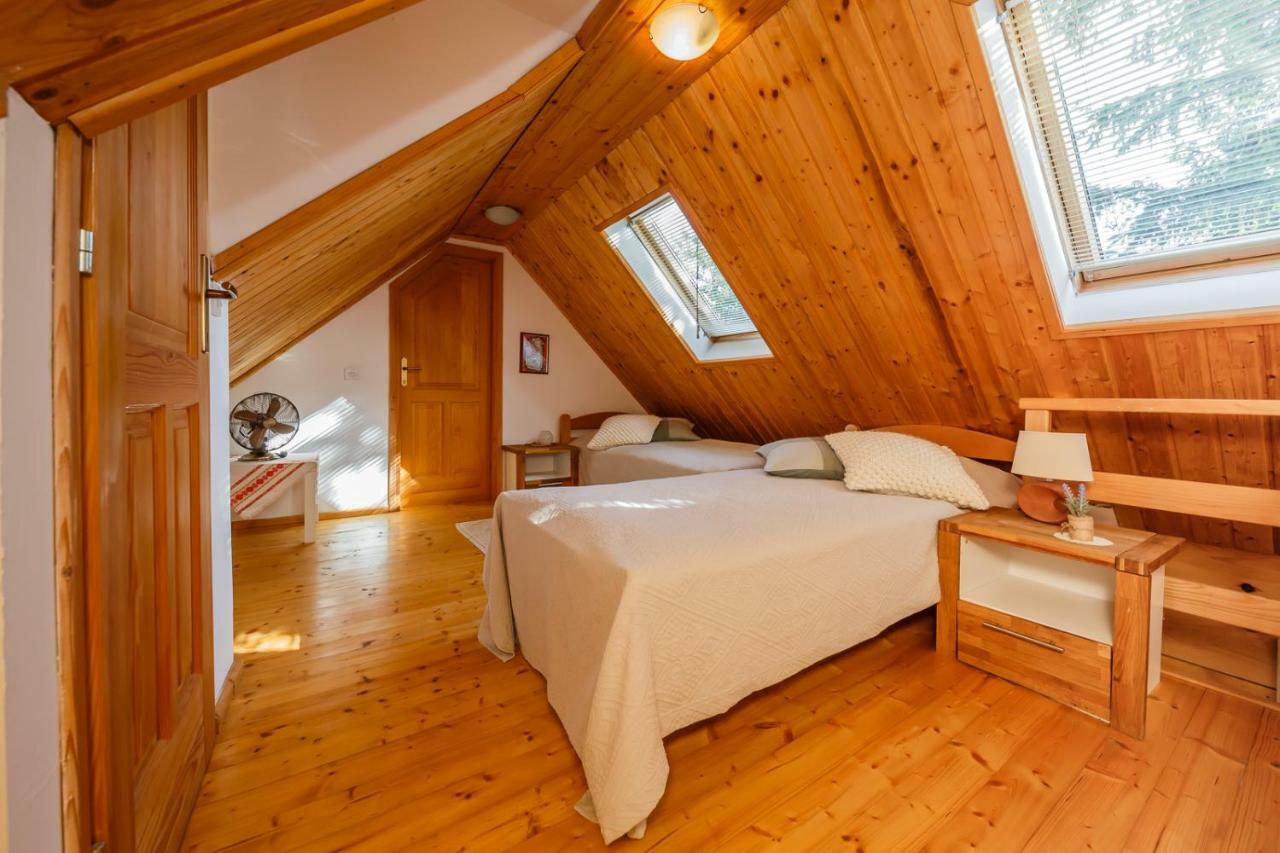 Beautiful Cottage With Heated Pool For 22 Ppl Plaski ภายนอก รูปภาพ