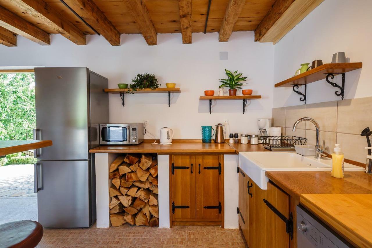 Beautiful Cottage With Heated Pool For 22 Ppl Plaski ภายนอก รูปภาพ