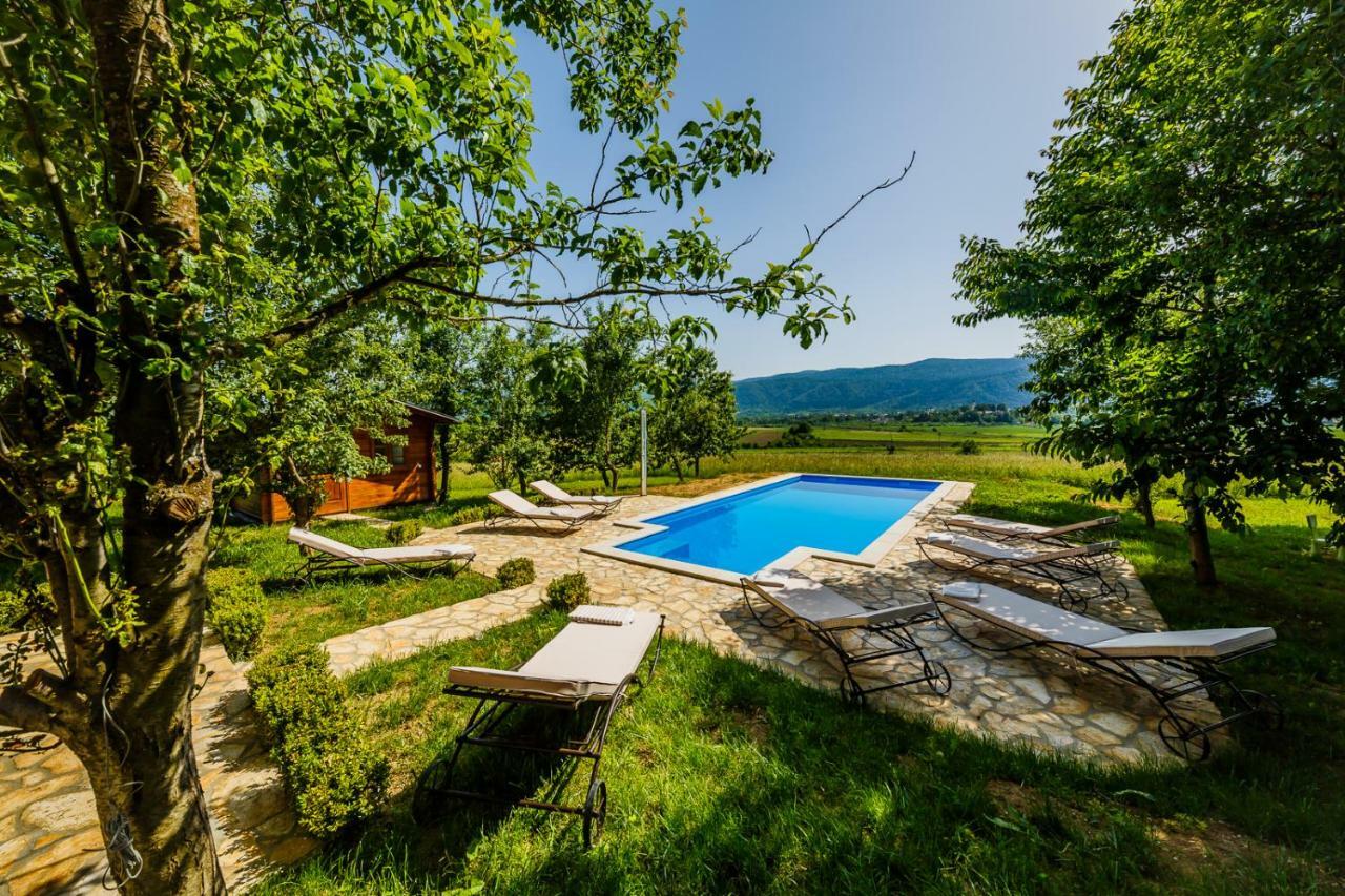 Beautiful Cottage With Heated Pool For 22 Ppl Plaski ภายนอก รูปภาพ