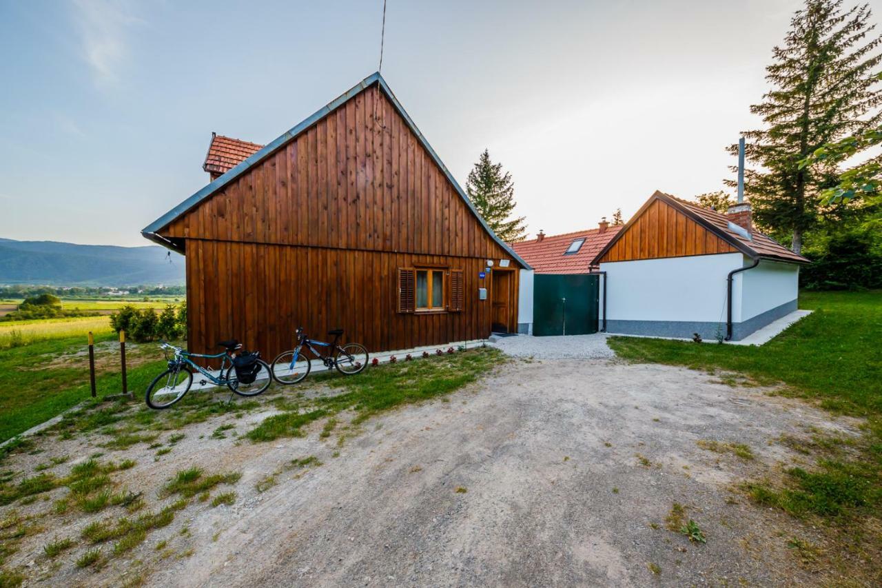 Beautiful Cottage With Heated Pool For 22 Ppl Plaski ภายนอก รูปภาพ