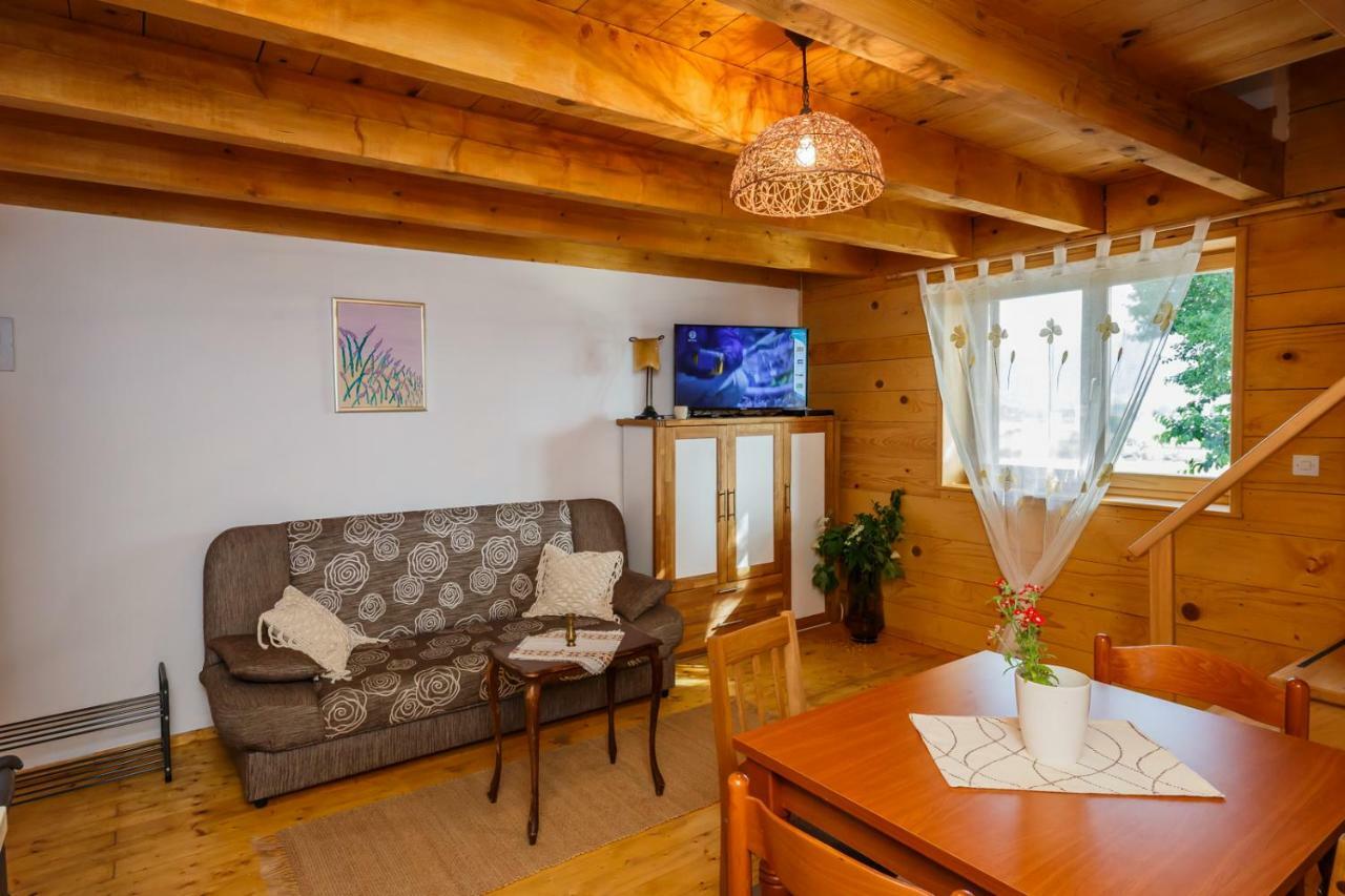Beautiful Cottage With Heated Pool For 22 Ppl Plaski ภายนอก รูปภาพ