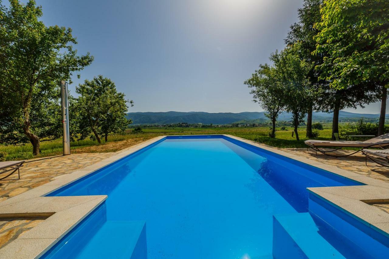 Beautiful Cottage With Heated Pool For 22 Ppl Plaski ภายนอก รูปภาพ