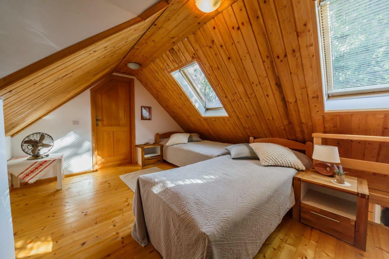 Beautiful Cottage With Heated Pool For 22 Ppl Plaski ภายนอก รูปภาพ