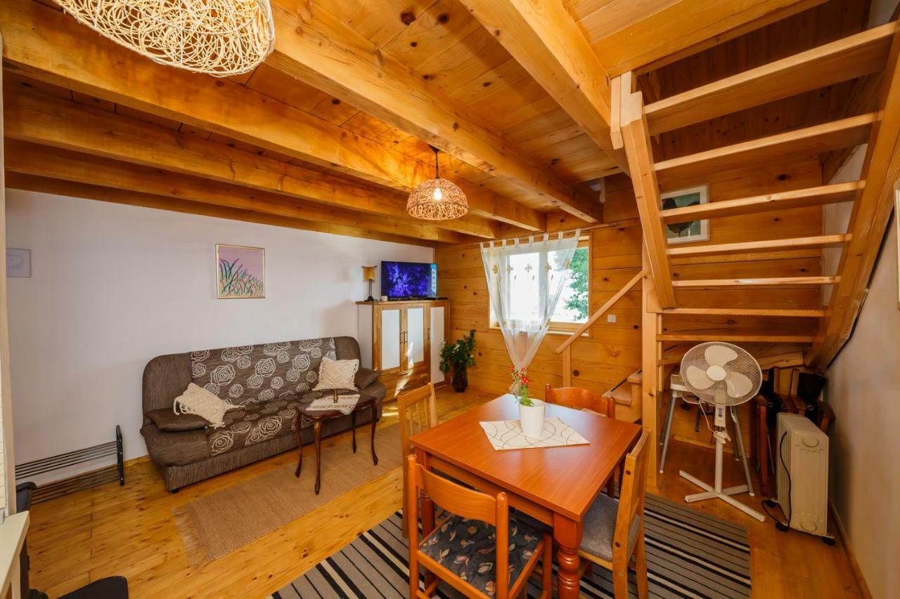 Beautiful Cottage With Heated Pool For 22 Ppl Plaski ภายนอก รูปภาพ
