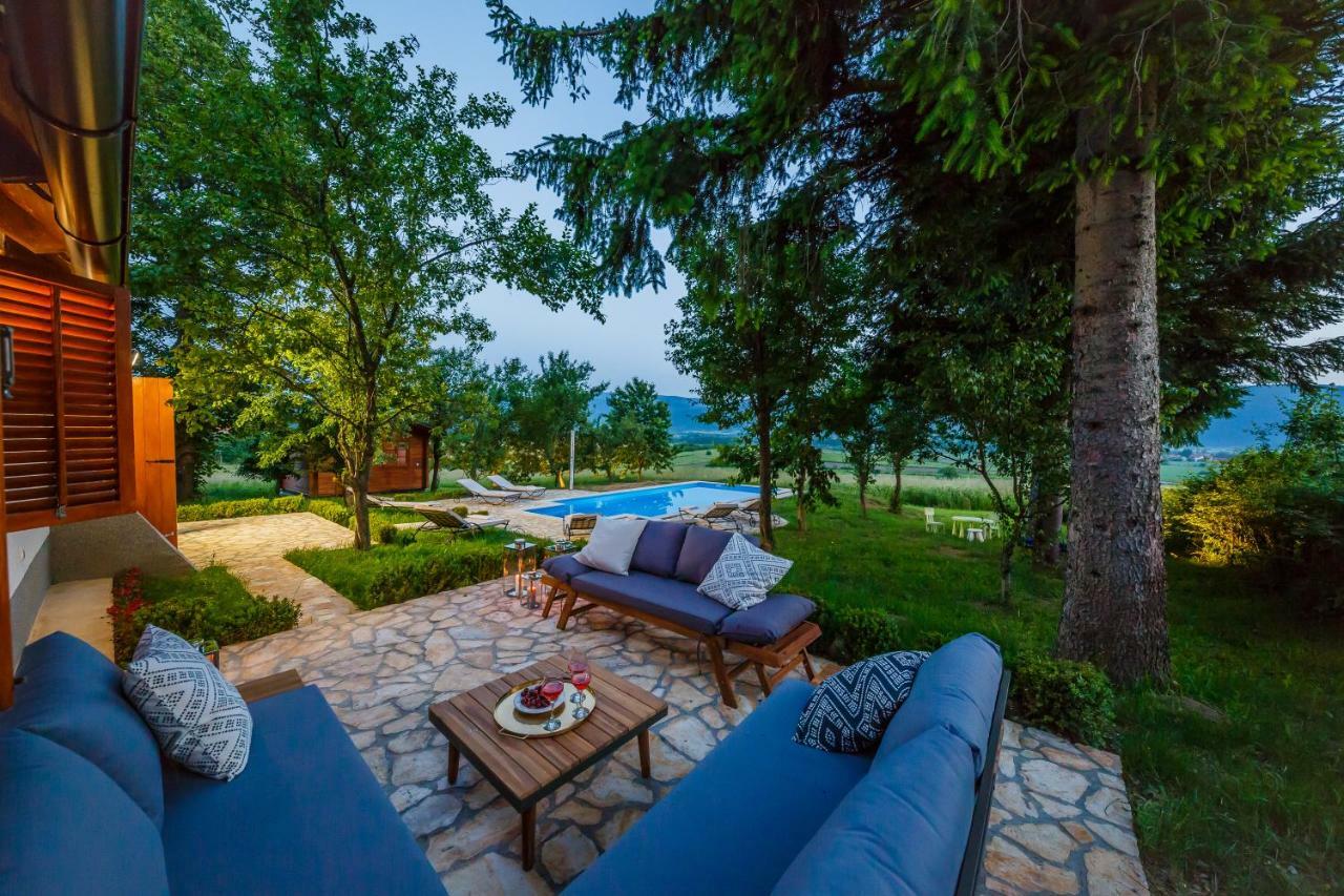 Beautiful Cottage With Heated Pool For 22 Ppl Plaski ภายนอก รูปภาพ